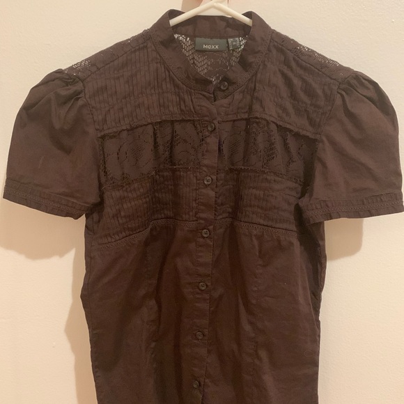 Vintage mex shirt, can be worn as a blouse with a tank underneath. - Picture 2 of 3